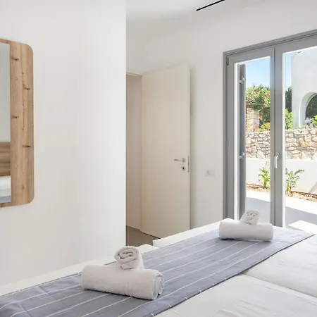 Apartamento Etherial Pool Alikí