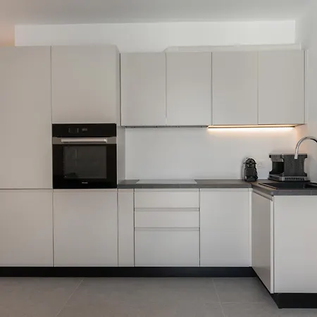 Apartamento Etherial Pool Alikí